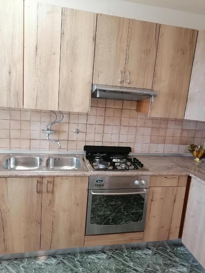 Apartmani Andelo I Ruzica Mundanije Экстерьер фото