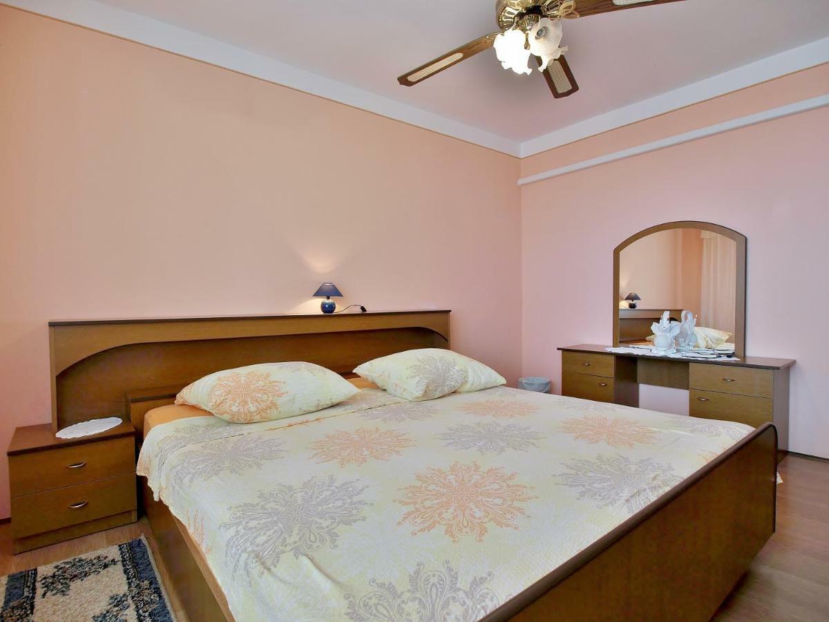 Apartmani Andelo I Ruzica Mundanije Экстерьер фото
